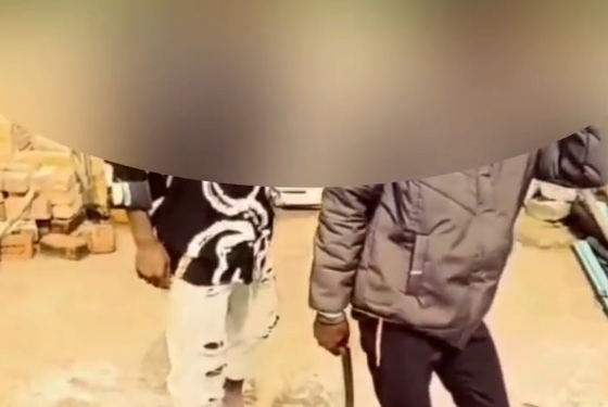 அரிவாளுடன் ரீல்ஸ் வெளியிட்ட 17வயது சிறுவர்கள் – எச்சரித்து அனுப்பிய போலீஸ்