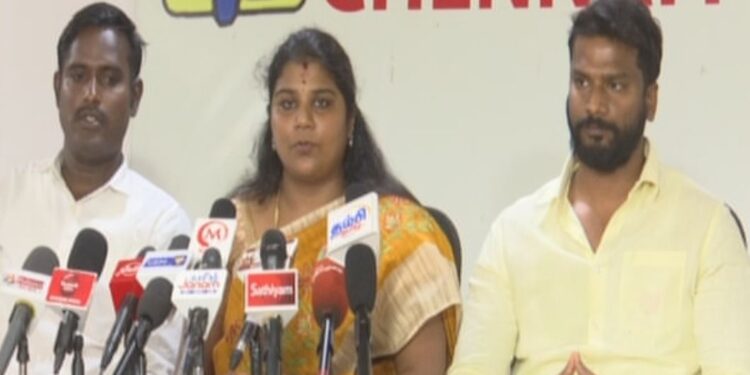 பாமக-வுக்கு மாற்றாக ஜெ.குரு மகள் தொடங்கிய புதிய கட்சி