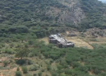 மூலிகை மலை அடிவாரத்தில் பாறை மற்றும் செம்மண் கேரளாவிற்கு கடத்தப்படும் அவலம் பிரத்தயேக கழுகு பார்வை காட்சிகள்……..