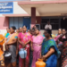 கையில் குடத்துடன் ஊராட்சி மன்ற அலுவலகத்தை முற்றுகையிட்ட பொதுமக்கள் – ஊராட்சி செயலாளர் மீது நடவடிக்கை எடுக்க கோரிக்கை