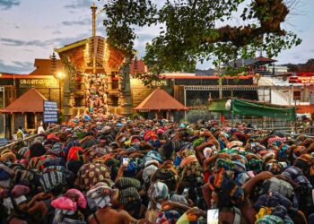 மகரஜோதி ரூபத்தில் தோன்றிய ஐயப்பன் – மனம் உருகிய பத்தர்கள்