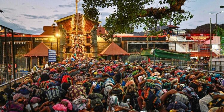 மகரஜோதி ரூபத்தில் தோன்றிய ஐயப்பன் – மனம் உருகிய பத்தர்கள்