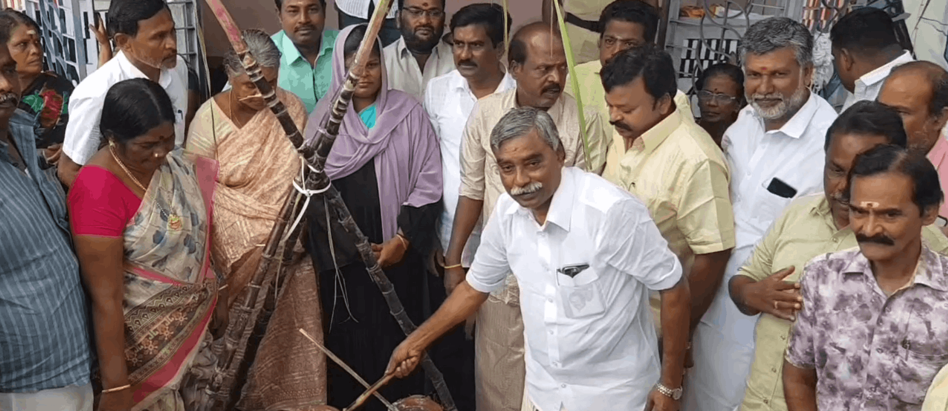 திமுக மாவட்ட செயலாளர் பூண்டி கலைவாணன் தலைமையில் சமத்துவ பொங்கல் விழா – கோலாகலமாக நடைபெற்றது