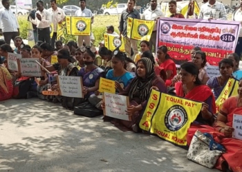 வாக்குறுதியை நிறைவேற்ற கோரிக்கை – ஆசிரியர்கள் காத்திருப்பு போராட்டம்