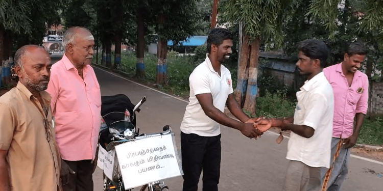 ஐந்து வருடங்களில் ஆறு கோடி மரம் நட வேண்டும் – சைக்கிள் பயணம் மேற்கொண்டு விழிப்புணர்வு