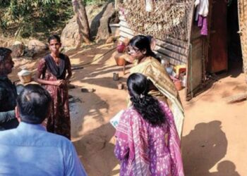 குடிசை இல்லா தமிழகமே முதல்வரின் இலக்கு: குமரியில் 1000 ‘கனவு இல்லங்கள்’ ஆய்வு செய்த ஆட்சியர் அழகுமீனா!