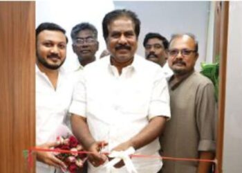 எஸ்.ஆர். புரமோட்டர்ஸ் நிறுவனத்தை திறந்து வைத்து அமைச்சர் பி.மூர்த்தி வாழ்த்து!