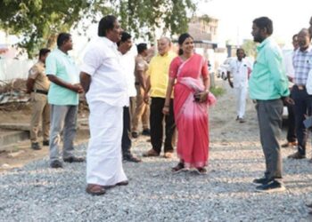 பாதாள சாக்கடை பணிகளைத் தொடர்ந்து புதிய சாலைகள்: மதுரையில் அமைச்சர் பி.மூர்த்தி அதிரடி ஆய்வு