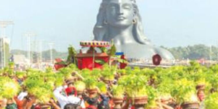 முளைப்பாரி ஊர்வலம் மற்றும் பூக்கரகத்துடன் ஈஷாவில் தைப்பூசத் திருவிழா கோலாகலம்!