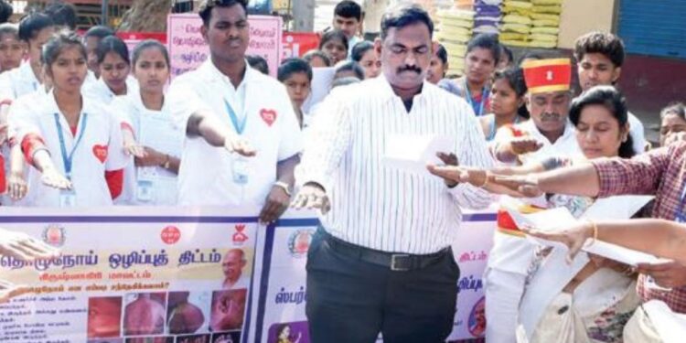 தொழுநோய் இல்லாத மாவட்டமாக கிருஷ்ணகிரியை மாற்றுவோம்.. காந்தி சிலை அருகே உறுதிமொழி ஏற்பு