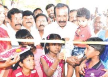 மொடக்குறிச்சியில் புதிய ரேஷன் கடையை திறந்து வைத்து அமைச்சர் முத்துசாமி அதிரடி!