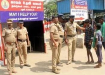 பழனியில் பக்தர்களுக்குத் துணையாக ‘மே ஐ ஹெல்ப் யூ’: தைப்பூசத் திருவிழாவையொட்டி நகர் முழுவதும் காவல் உதவி மையங்கள்