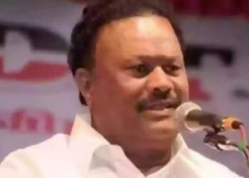 விஜய்க்கு விடைதெரியா கேள்வி எழுப்பிய திண்டுக்கல் சீனிவாசன்: “சிபிஐ விசாரணைக்குப் பிறகு பாஜகவை விமர்சிக்காதது ஏன்?”