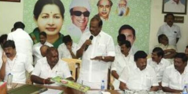 2026-ல் எடப்பாடியார் அரியணை ஏறவும் அம்மாவின் பிறந்தநாளைச் சிறப்பிக்கவும் சூளுரை