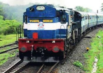 “இரட்டைப் பாதையிருந்தும் தீராத ரயில் துயரம்”: சென்னை – குமரி வேகப்பயணம் எப்போது?