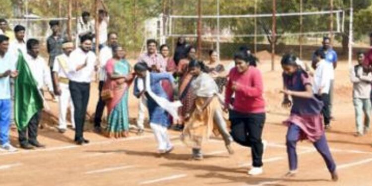 தேனியில் மாற்றுத்திறனாளிகளுக்கான ‘நம்ம ஆட்டம் 2026’: தொடங்கி வைத்தார் கலெக்டர் ரஞ்ஜீத்சிங்!