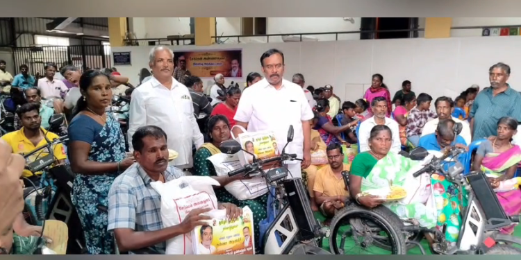 அண்ணா பிற்படுத்தப்பட்டோர் முன்னேற்ற கழகம் சார்பாக கண் சிகிச்சை மருத்துவ முகாம் & மாற்றுத்திறனாளிக்கான நலத்திட்டஉதவி