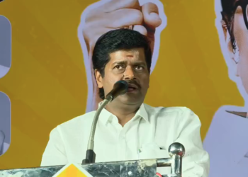 முதிர்ச்சியற்ற பக்குவமற்ற அரசியல் வாதியாகவும் பாஜகவின் கைப்பாவையாகவும் பாஜகவின் பி டீ மாக விஜய் உள்ளதாக விழுப்புரம் திமுக எம் எல் ஏ லட்சுமணன் தெரிவித்துள்ளார். 