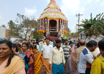 வைத்தீஸ்வரன் கோவில் வைத்தியநாத சுவாமி கோவிலில் தை செவ்வாய் உற்சவத்தை முன்னிட்டு செல்வ முத்துக்குமாரசாமி தேரோட்டம்