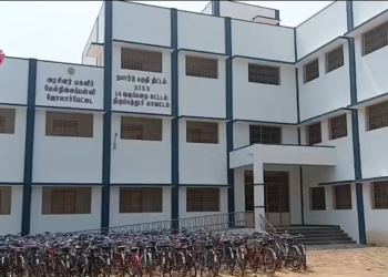 850 பெண் பிள்ளைகள் கல்வி பயிலும் கட்டிட வளாகத்திற்குள் இருக்கும் வட்டார வளமையத்தை இடமாற்றம் செய்ய வேண்டும் என கோரிக்கை