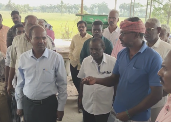 மயிலாடுதுறை மாவட்டத்தில் நெல் கொள்முதல் நிலையங்களில், கூட்டுறவு & நுகர்வோர் பாதுகாப்புத் துறை செயலாளர் பழனிச்சாமி ஆய்வு