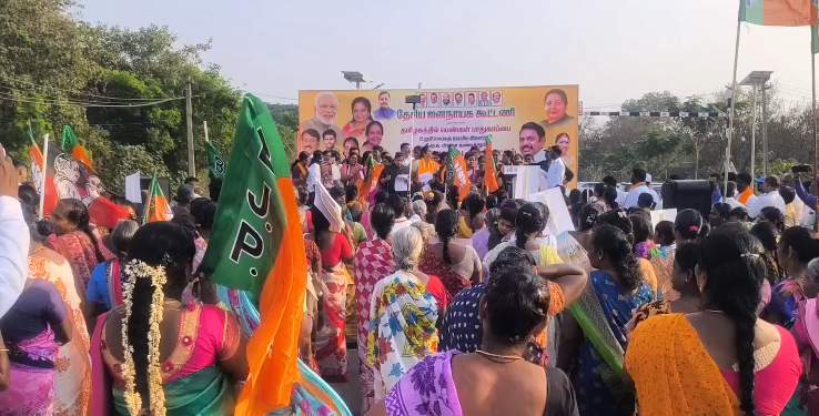 திமுக அரசை கண்டித்து திருவள்ளூரில் பாஜகவின் மகளிர் அணியினர் கண்டன ஆர்பாட்டம்