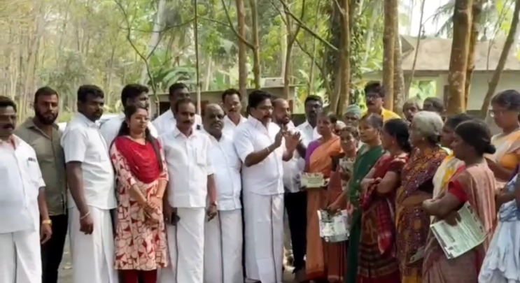 பத்மநாபபுரம் தொகுதிக்கு உட்பட்ட செறுகோல் ஊராட்சியில் 100நாள் வேலைவாய்ப்பு திட்டத்தை விடியா DMKஅரசு 40 நாட்களாக குறைத்து ஏமாற்றிவேலை