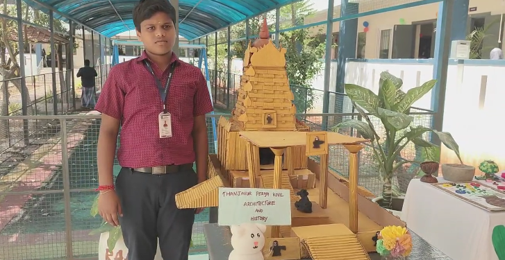 தென்னை, பனை, வாழை மரங்களினால் பயன்படக்கூடிய நன்மைகள் குறித்து பள்ளி மாணவர்கள் அறிவியல் கண்காட்சி