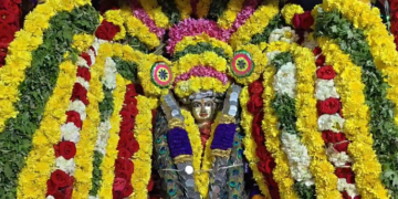 மயிலாடுதுறை திருஇந்தளூர் காளியம்மன் கோவிலில் 152 ஆம் ஆண்டு தீமிதி திருவிழா