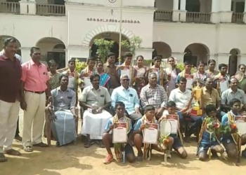 மாநில அளவிலான 14 வயதுக்குட்பட்டோருக்கான பூ பந்தாட்ட போட்டியில் முதலிடம் 