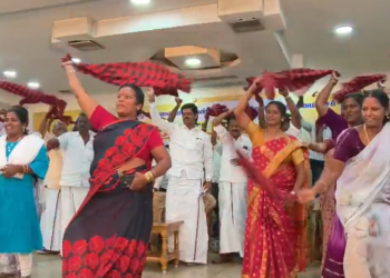 “ஸ்டாலின் தொடரட்டும்” என்ற பாடலுக்கு விழுப்புரம் நிர்வாகிகள் ஆலோசனைக்கூட்டத்தில் கருப்புசிவப்பு துண்டைசுழற்றி நடனமாடிய DMKமகளிர் அணி
