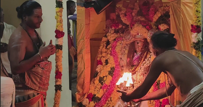 கொற்கை வீரட்டேஸ்வரர் ஆலயத்தில் மாசி பிரமோற்சவ விழா தன் தவத்தை கலைத்த மன்மதனை சிவன் நெற்றிக்கண்ணால் எரிக்கும் காமதகன திருவிழா