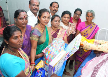 செஞ்சி அரசு மருத்துவமனையில் பிறந்த 10 குழந்தைகளுக்கு தங்க மோதிரம் பரிசு