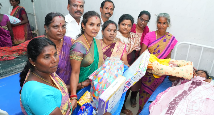 செஞ்சி அரசு மருத்துவமனையில் பிறந்த 10 குழந்தைகளுக்கு தங்க மோதிரம் பரிசு