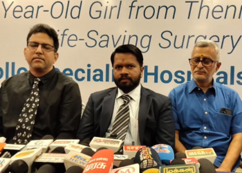 தேனி சேர்ந்த 13வயது சிறுமிக்கு,உலகில் மிகவும் அரிதாககாணப்படும் பிறவிரத்தநாள குறைபாடு கண்டறியபட்டு அறுவை சிகிச்சை மூலம் மருத்துவர்கள் காப்பாற்றியுள்ளனர்