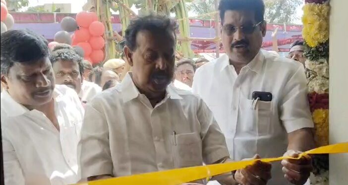 அன்னியூரில் முதல்வர் காணொளி வாயிலாக திறந்து வைத்த அன்பகம் கட்சி அலுவலகம் திறப்பு விழாவில் முன்னாள் அமைச்சர் பொன்முடி பேச்சு