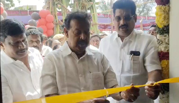 அன்னியூரில் முதல்வர் காணொளி வாயிலாக திறந்து வைத்த அன்பகம் கட்சி அலுவலகம் திறப்பு விழாவில் முன்னாள் அமைச்சர் பொன்முடி பேச்சு