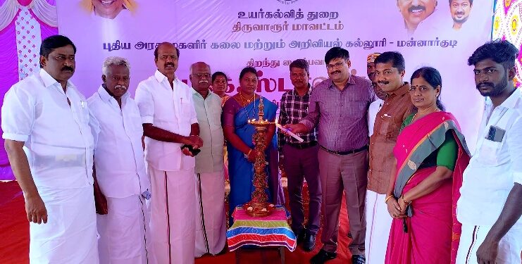 மன்னார்குடியில் அரசினர் பெண்கள் கலை & அறிவியல் கல்லூரியை தமிழக முதல்வர் ஸ்டாலின் காணொளி காட்சி வாயிலாக திறந்தார்