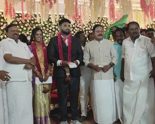 அமமுக பொதுச்செயலாளர் டி.டி.வி.தினகரன் செய்தியார் சந்திப்பு