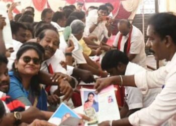 மதுரை கோட்டையை பிடிக்கப் போவது யார்? மூன்று தொகுதிகளில் போட்டியிட விருப்பமனு!