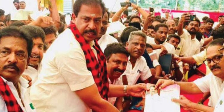 மீண்டும் பழனியில் களம் காண்கிறாரா ஐ.பி.செந்தில்குமார் அறிவாலயத்தில் விருப்பமனு தாக்கல் செய்ததால் தொண்டர்கள் உற்சாகம்!