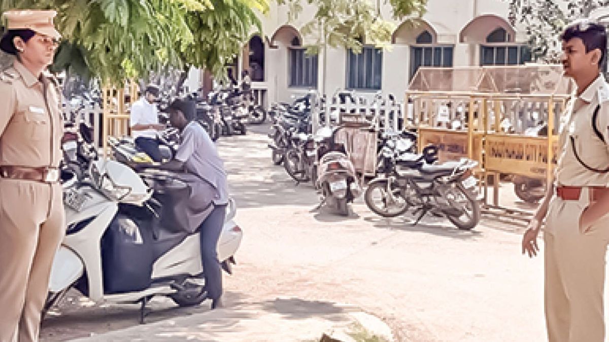 தூத்துக்குடி நீதிமன்ற வளாகத்தில் எஸ்.பி. மதன் அதிரடி ‘ரெய்டு’: குற்றச் சம்பவங்களுக்கு செக் வைக்க போலீசாருக்கு அதிரடி உத்தரவு!