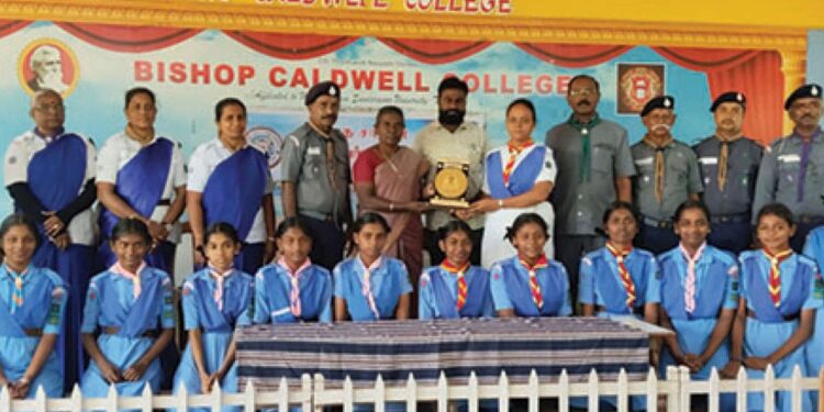 தூத்துக்குடியில் சாரண, சாரணியர் சிந்தனை நாள் விழா எழுச்சி: 15 பள்ளி மாணவர்கள் பங்கேற்ற 9 வகை போட்டிகளில் ஸ்டார் மெட்ரிக் பள்ளி அபார வெற்றி!