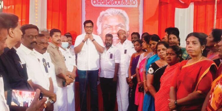 மன்னார்குடியில் மக்கள் தலைவர் ஆர்.நல்லகண்ணுவுக்குக் கண்ணீர் அஞ்சலி கட்சிபேதமின்றி திரண்டு வந்து புகழாரம் சூட்டியதமிழகஅமைச்சரும்அரசியல்தலைவர்களும்!