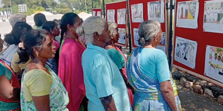 “அரசுத் திட்டங்களின் நேரடித் தரிசனம்!” – சனமங்கலத்தில் தமிழக அரசின் பிரம்மாண்ட புகைப்படக் கண்காட்சி; மக்கள் பேராதரவு!