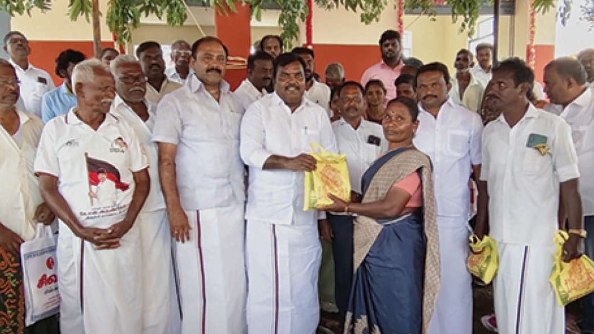 நாகநல்லூர் மக்களின் நீண்ட கால கனவு நனவு: ரூ.13.33 லட்சத்தில் புதிய ரேஷன் கடையை திறந்து வைத்தார் எம்எல்ஏ ஸ்டாலின் குமார்!