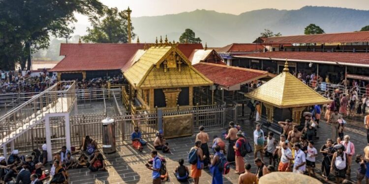 சபரிமலை ஆசாரத்தில் அதிரடி திருப்பம்: இளம்பெண்கள் நுழைவுக்குத் தடை கோரி உச்ச நீதிமன்றத்தில் முறையிட தேவஸ்தானம் முடிவு!