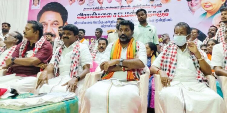 விராலிமலையில் 5000 நிர்வாகிகள் பங்கேற்ற அஇஅதிமுக மெகா ஆலோசனை கூட்டம்!