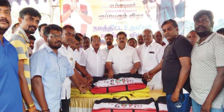 2026-ல் மீண்டும் அதிமுக ஆட்சி; நிறுத்தப்பட்ட மக்கள் நலத்திட்டங்கள் அனைத்தும் மீட்கப்படும்: பல்லடத்தில் உடுமலை ராதாகிருஷ்ணன் அதிரடி முழக்கம்!