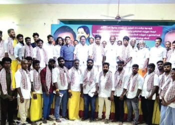 நத்தம் விசுவநாதன் முன்னிலையில் 150-க்கும் மேற்பட்ட நிர்வாகிகள் அதிரடி இணைப்பு – திண்டுக்கல்லில் அரசியல் பரபரப்பு!